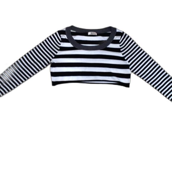 Striped Cropped Long Sleeve Sweater Size Small Soft Comfy - Picture 2 of 10